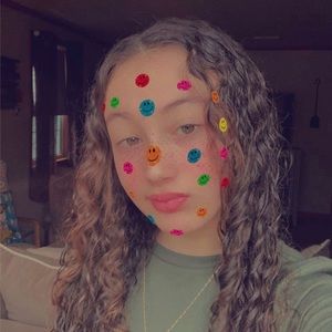 Meet your Posher, Talia